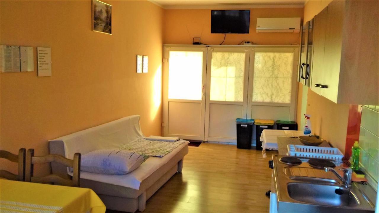 Branko Fabijanic Front Row By The Sea Apartment Selce Ngoại thất bức ảnh
