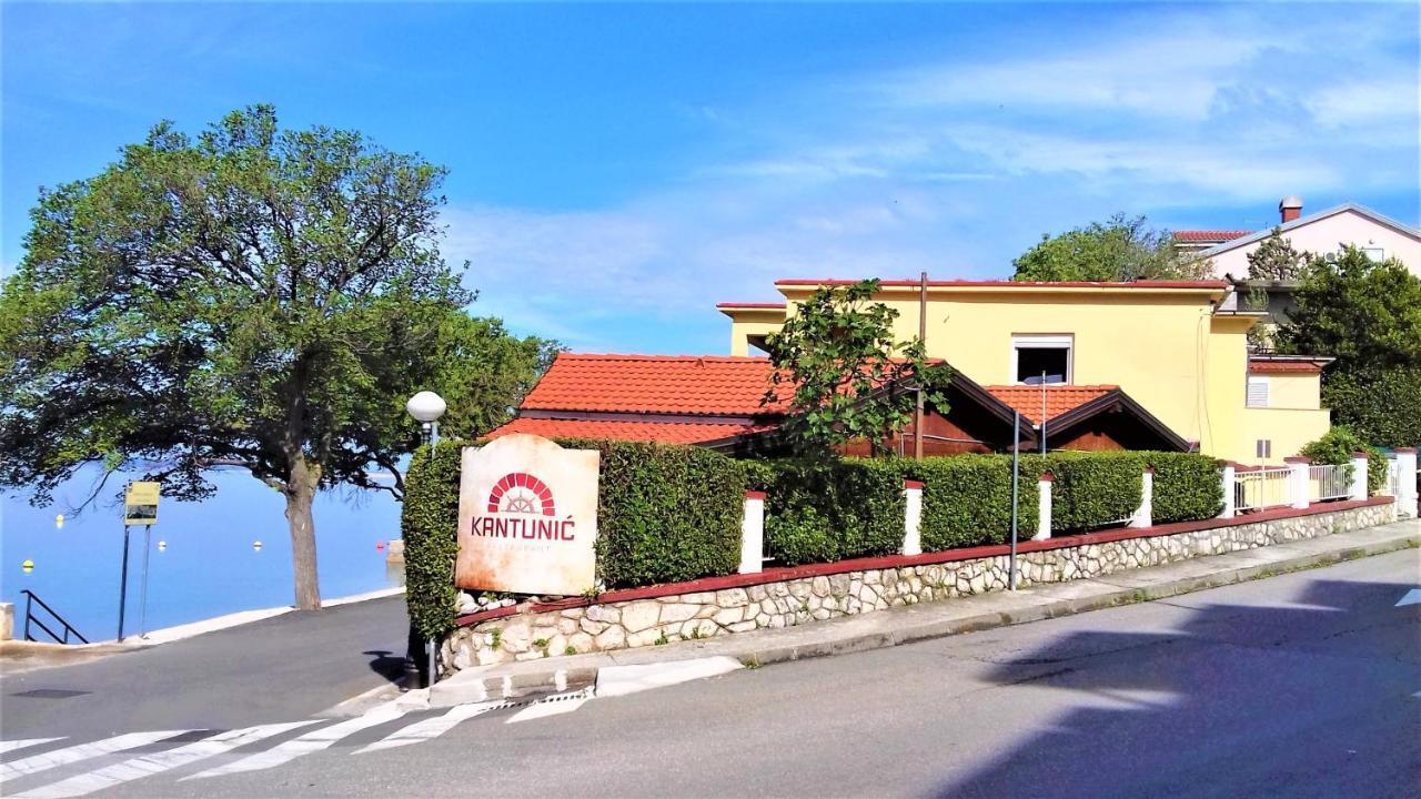 Branko Fabijanic Front Row By The Sea Apartment Selce Ngoại thất bức ảnh